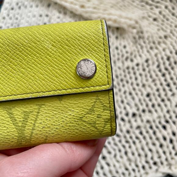 Louis Vuitton Discovery Compact Wallet Monogram Virgil Taigalama Tri-fold Yellow - Picture 2 of 16
